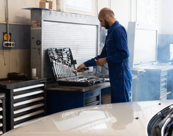 pexels-artem-podrez-8985916